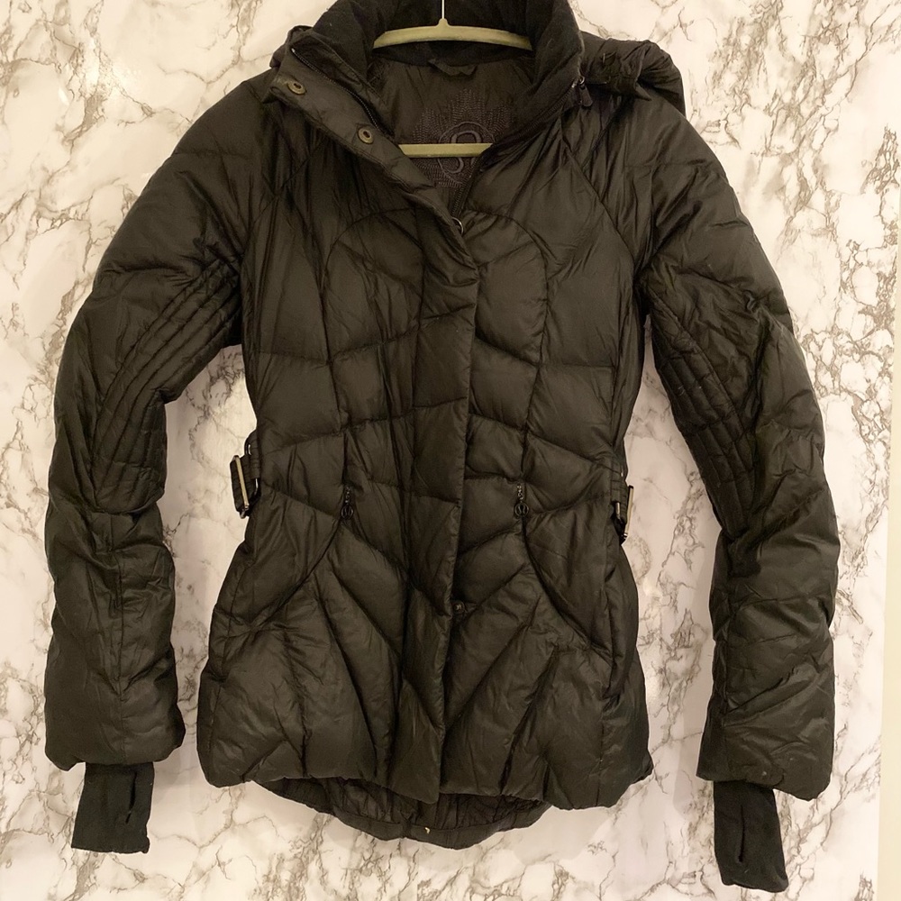 Rare Lululemon down womens jacket like new